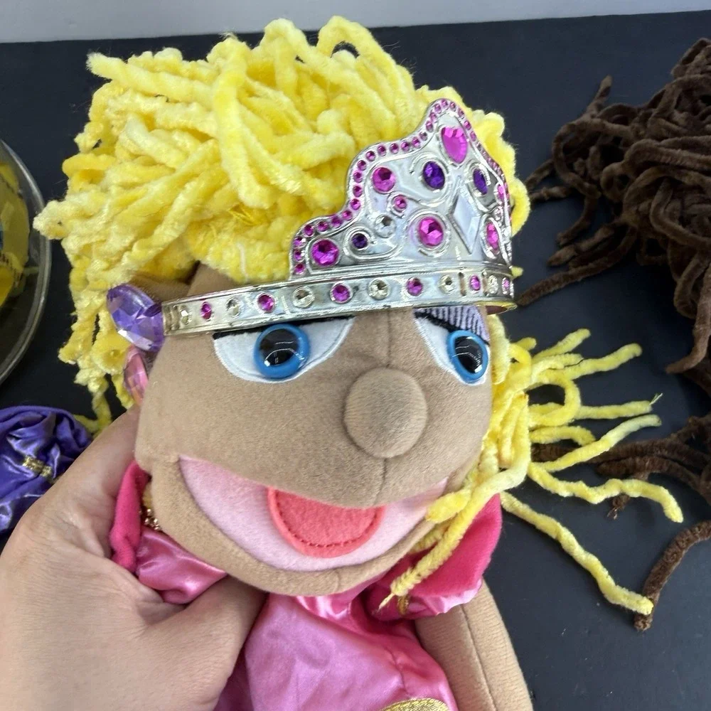 Melissa & Doug Make Your Own Princess Puppet Dress Up Wigs Jewelry Clothes Case